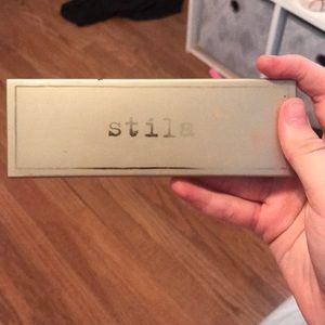 still a lip pallette